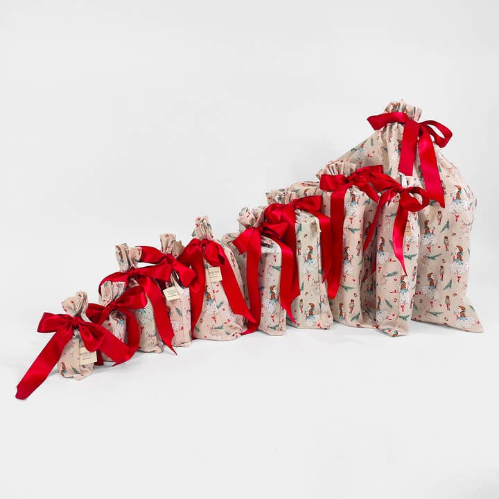 Waste Free Celebrations - Wholesale Gift Bag Set/Pack - Nutcracker Clara Tanzt (Reusable Gift Bag Set)5