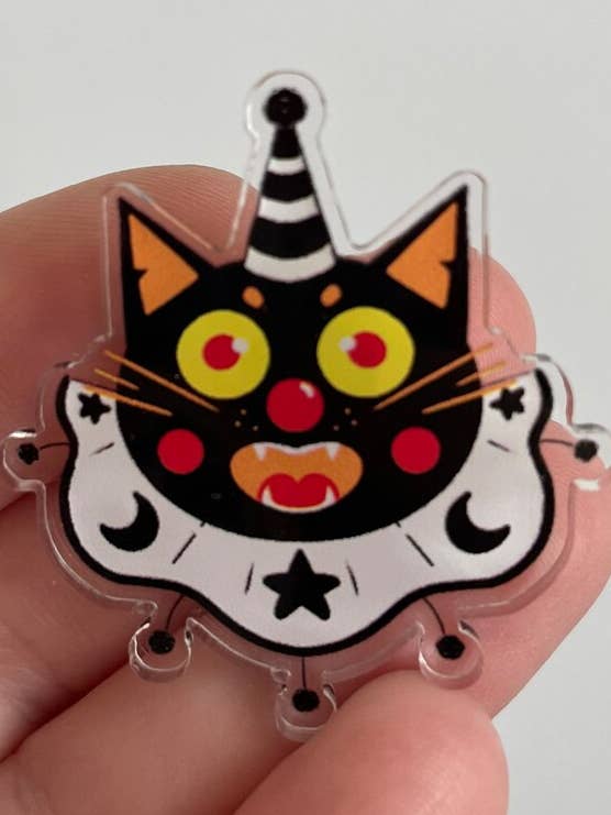 Pin acrílico Jacque, el gato payaso para venta al por mayor de Oli Jolly Ink