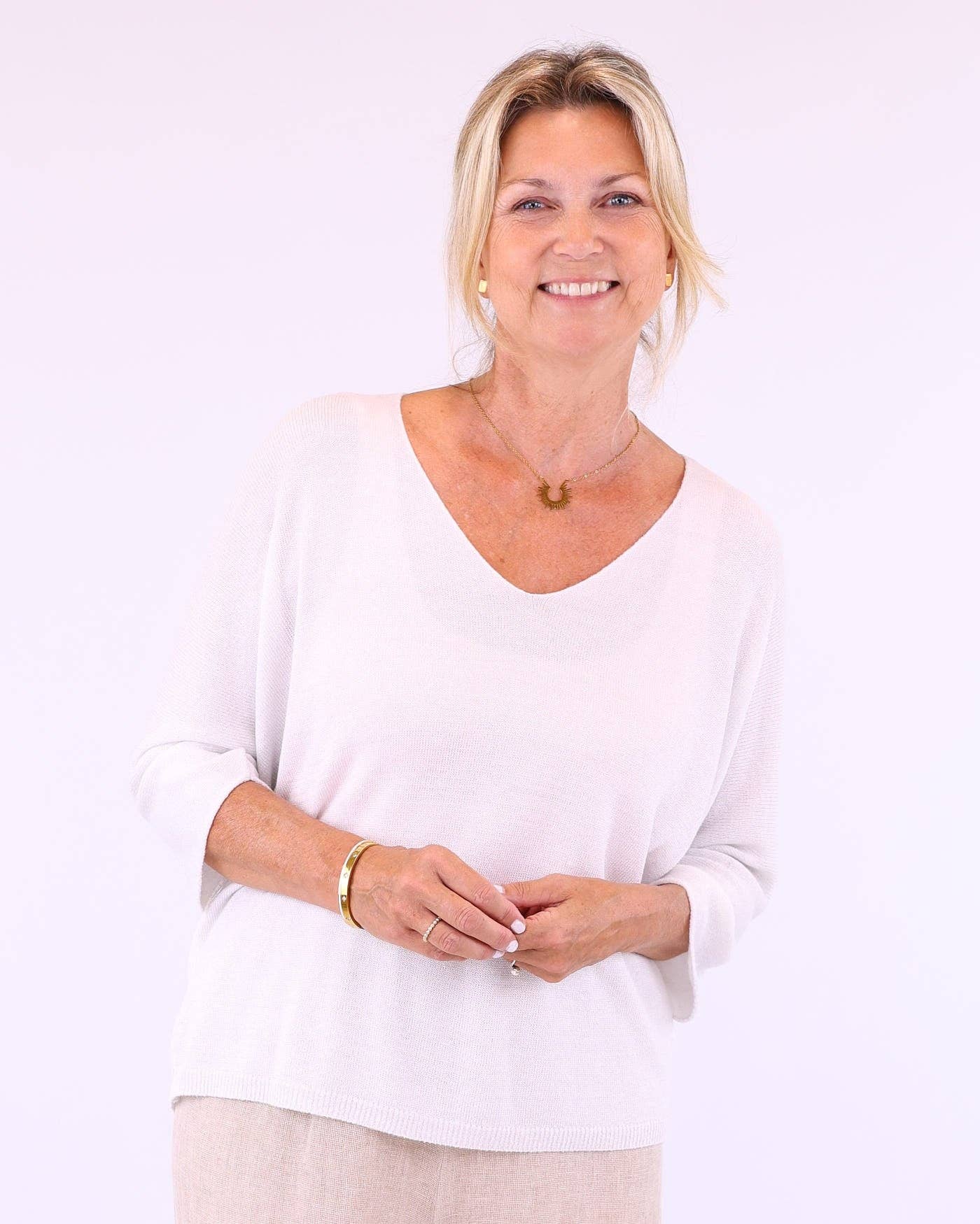 Cadenza Italy Ltd – wholesale Knit top – Women's – Modal Blend V Neck Sparkle Top13