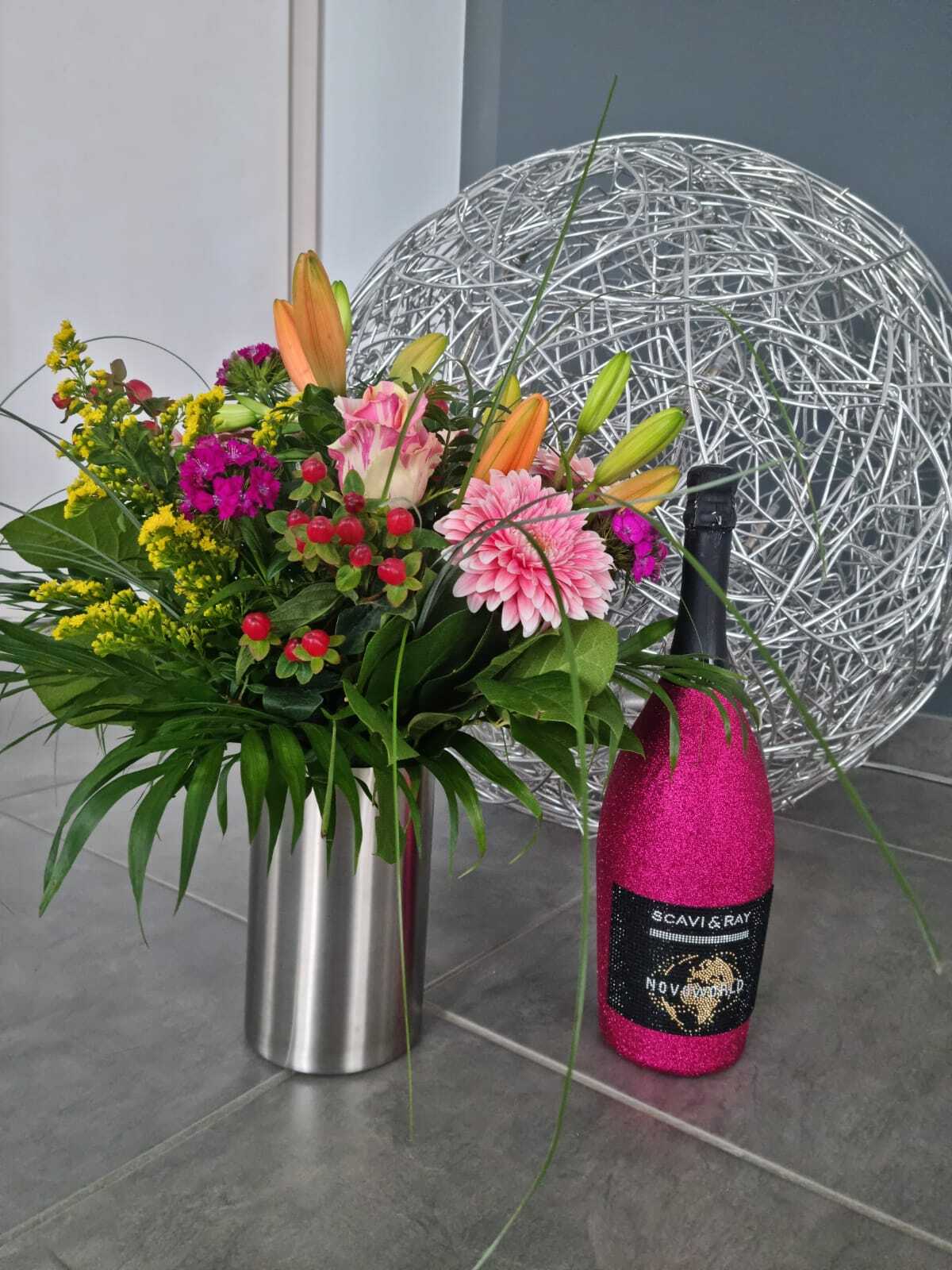 Novo Exclusive - Novo Group GmbH - Wholesale Champagne/Sparkling Wine - Prosecco Prosecco - Scavi & Ray Edition - Pink Edition 1.5L2