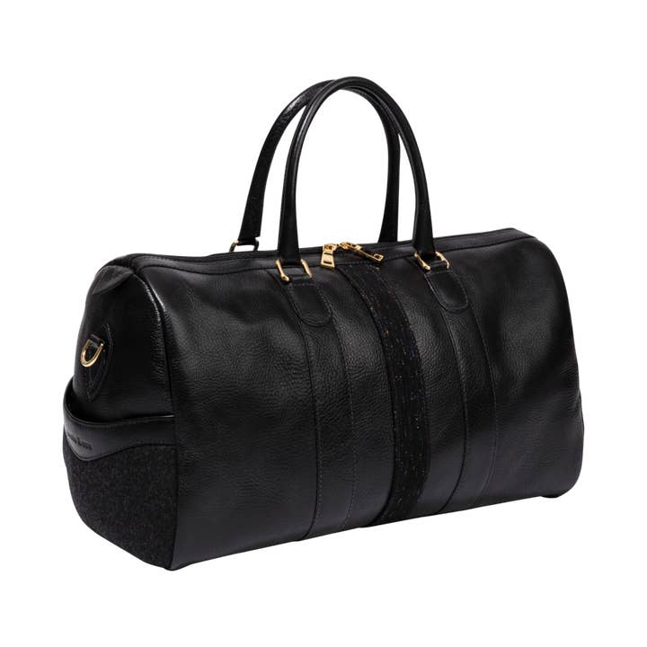 LEATHER WEEKENDER BAG IN BLACK for wholesale by Monte & Coe
