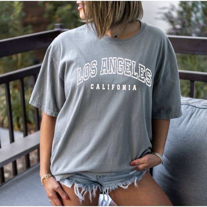 Shamaim - Venta al por mayor Camiseta serigrafiada - Mujer - Camiseta estampada teñida en prenda LOS ÁNGELES CALIFORNIA7