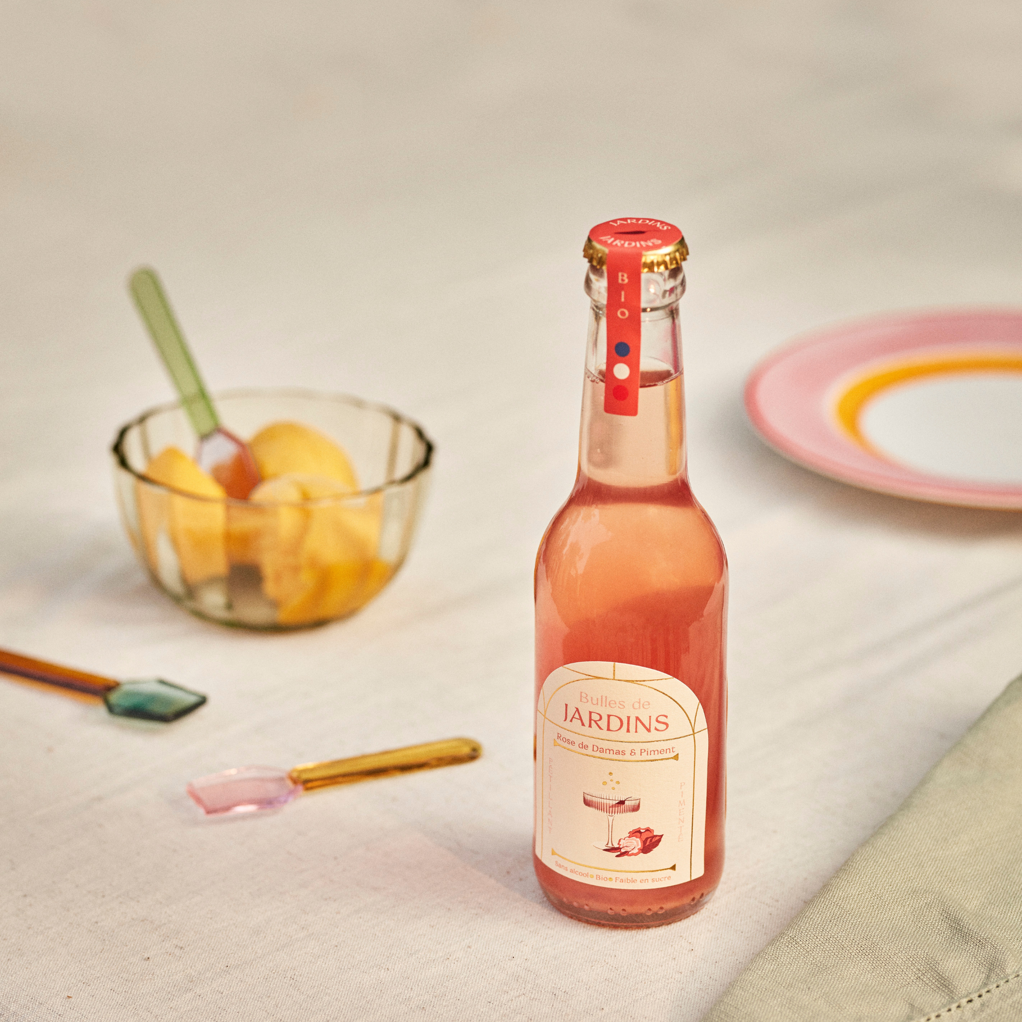 Jardins - Wholesale Non-Alcoholic Aperitif/Mocktail - Organic alcohol-free sparkling - Rose & Ginger - 25 cL1