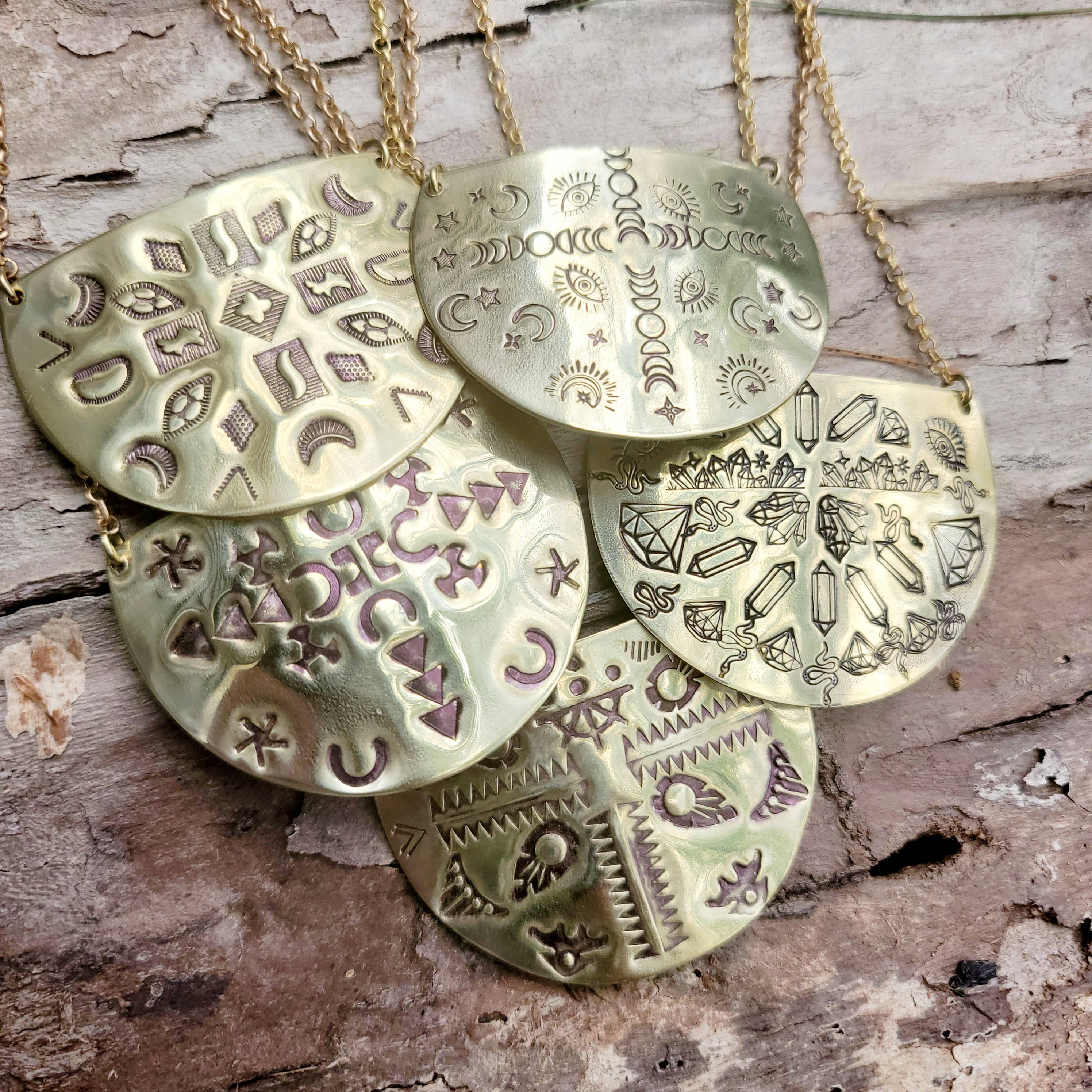 Verdilune – Engroshandel Halskæde med vedhæng – Mandala stemplet messing halskæde11