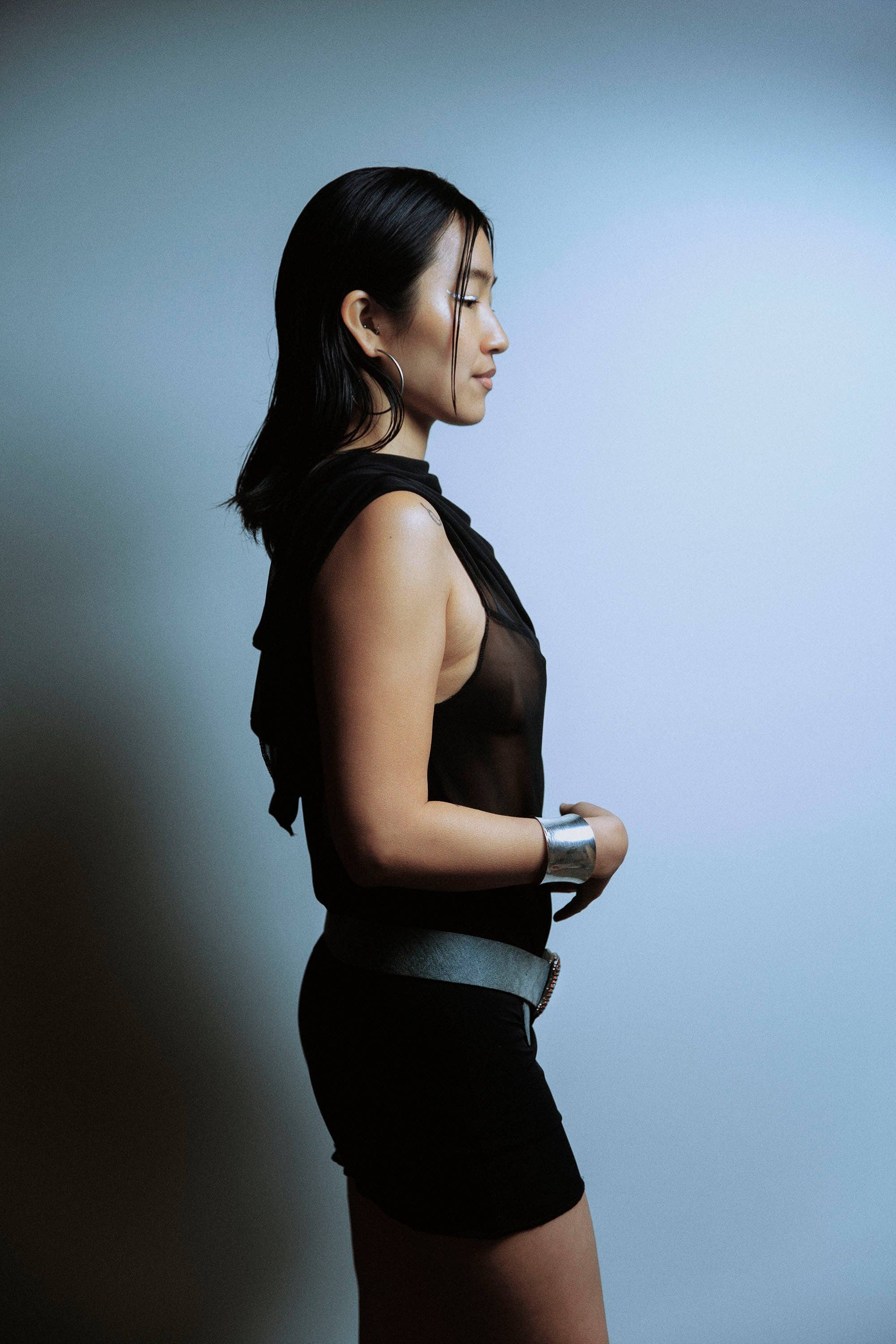 BITE Studio - Venta al por mayor Vestido - Mujer - Vestido Eclipse de malla con capucha transparente4