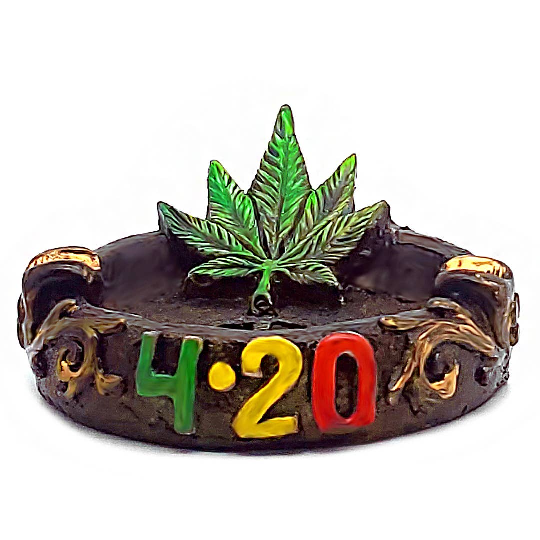 Pichincha - Vente Cendrier - Cendrier rond en forme de figurine verte à 420 feuilles1