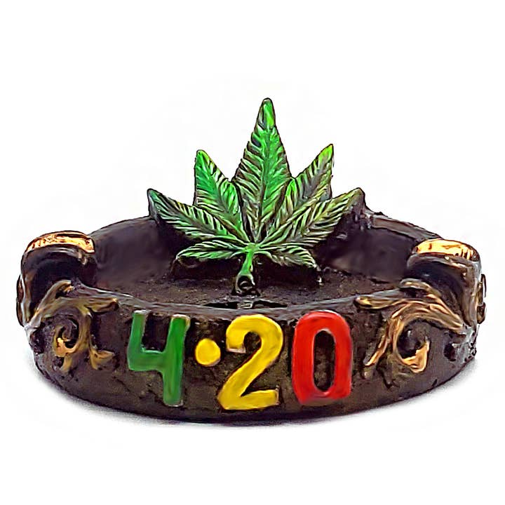 Pichincha - Wholesale Ashtray - Green 420 Leaf Figurine Round Ash Tray1