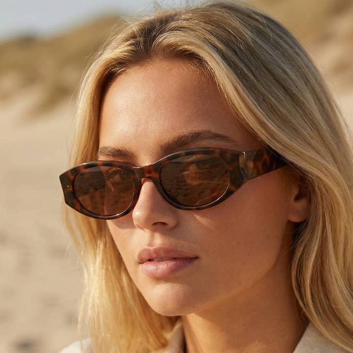 Slanke ovaal-rechthoekige zonnebril met retro montuur voor wholesale door Anarchy Street