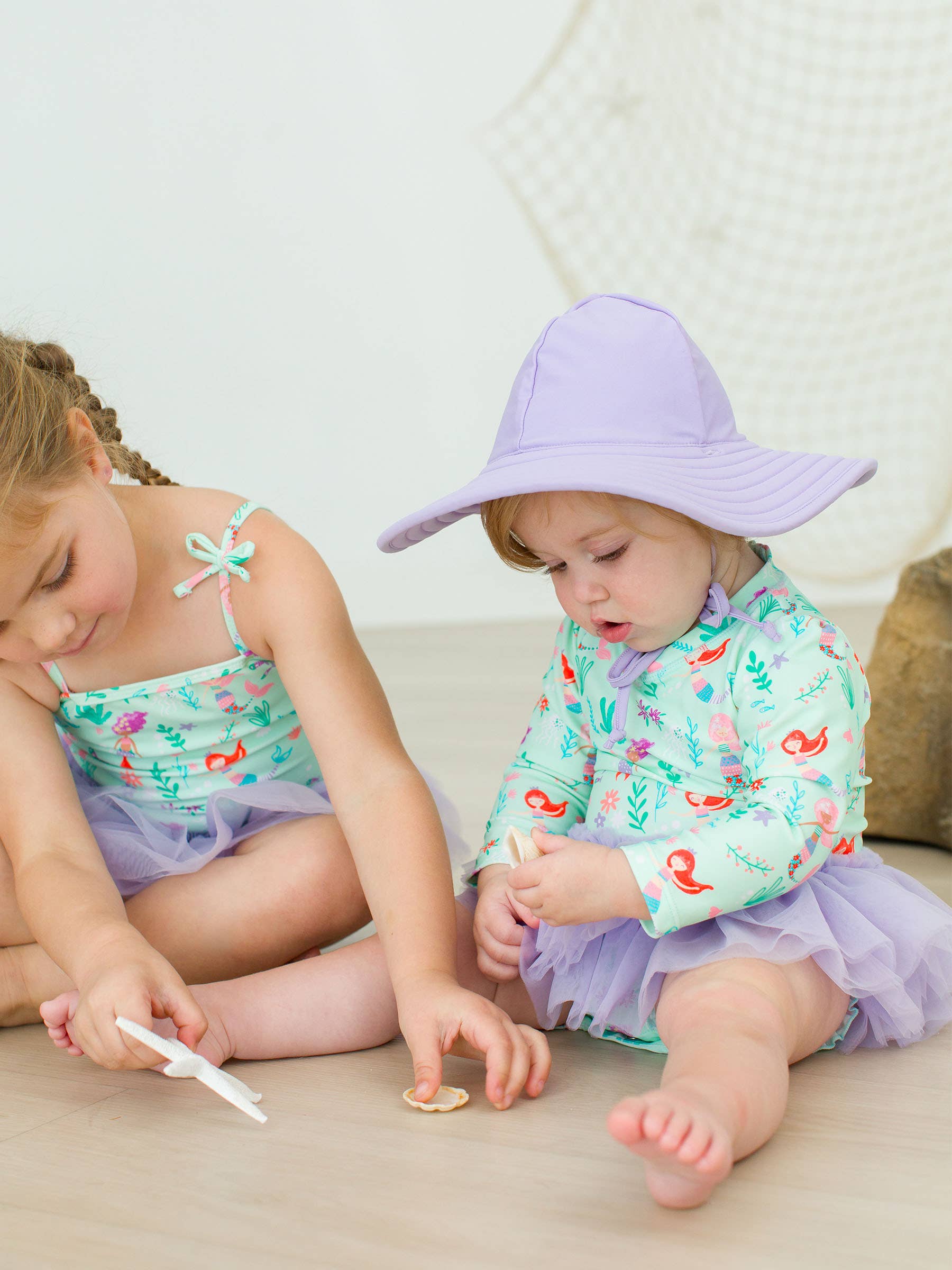 Viola Costume da bagno intero con protezione solare e gonna in tulle per bambine, principessa sirena. in vendita all'ingrosso su Faire3