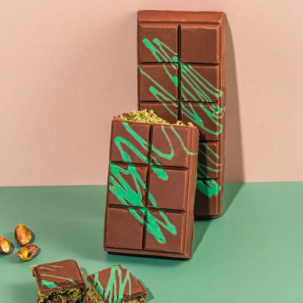 Royal Wholesale - Wholesale Chocolate Bar - Oasis Treasures Pistachio Dubai Bar 24ct1