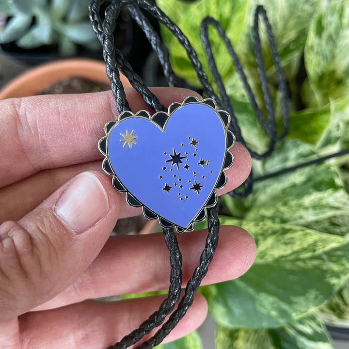 Drawings by Nicole - Wholesale Woven Necklace - Heart Shapes Bolo Tie in Red, Black or Green, unisex4