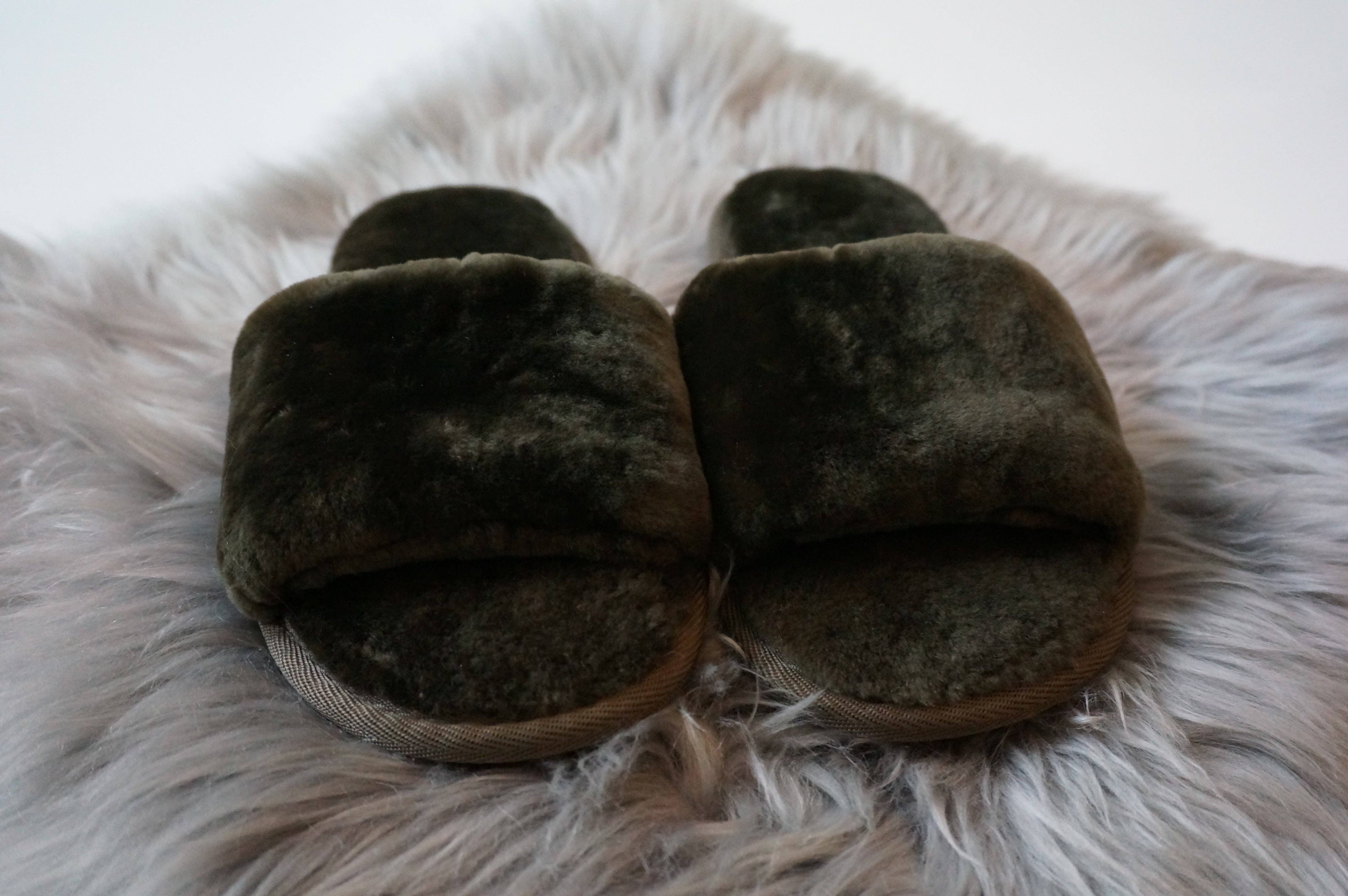 SHEEPSKIN ELITE - Wholesale Slippers - Women's - Sheared Sheepskin Slippers - Dark Green (Women's Sizing)3