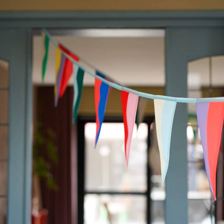 Engel. - Wholesale Streamer - Slinger Circus - Large1