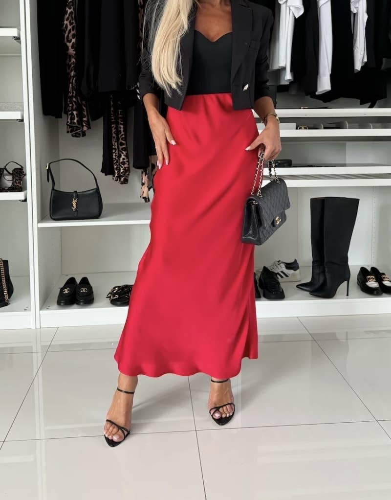 ESTEE BROWN - Wholesale Skirt - Women's - Long satin skirt - 64676