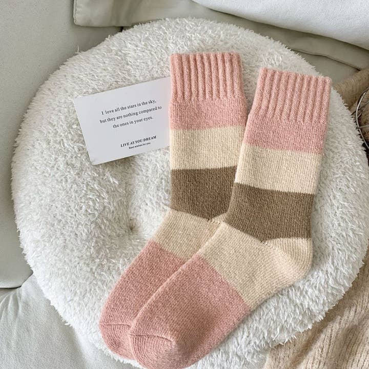 alberalkirk - Wholesale Socks - Women's - Thermal Wool Blend Mid Calf Socks Winter Weight M5A0262