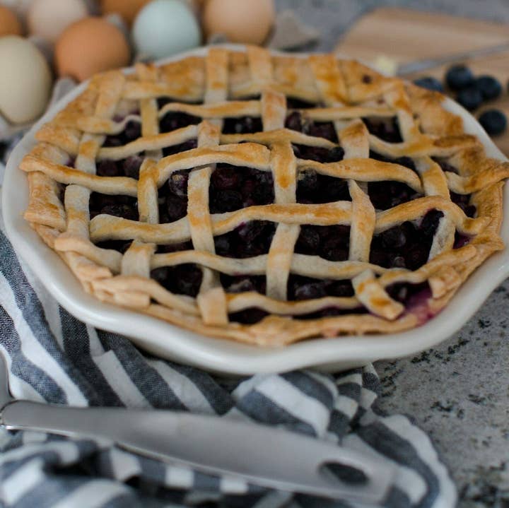 Emerson Creek Pottery - Wholesale Serving Plate - Frilly Pie Plate5