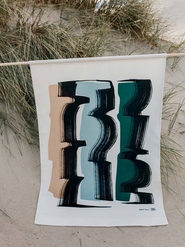 Arazzo di Tiffany Bouelle - Aqua Gray e Black Forest per la vendita all'ingrosso da parte di OBJECTION