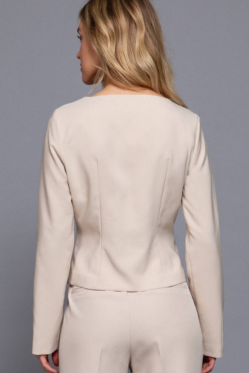 Active Basic | Active USA - Wholesale Blazer - Women's - Long Sleeve Square Neck Body Fitted Blazer9