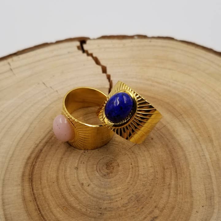 CHAKRA JEWELRY - Wholesale Cocktail/Statement Ring - Vintage Gold Oval Natural Stone Ring