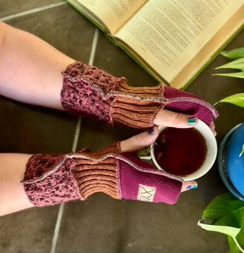 Jax Upcycled - Wholesale Gloves - Women's - Upcycled Unisex Fingerless Gloves choose the vibe color6