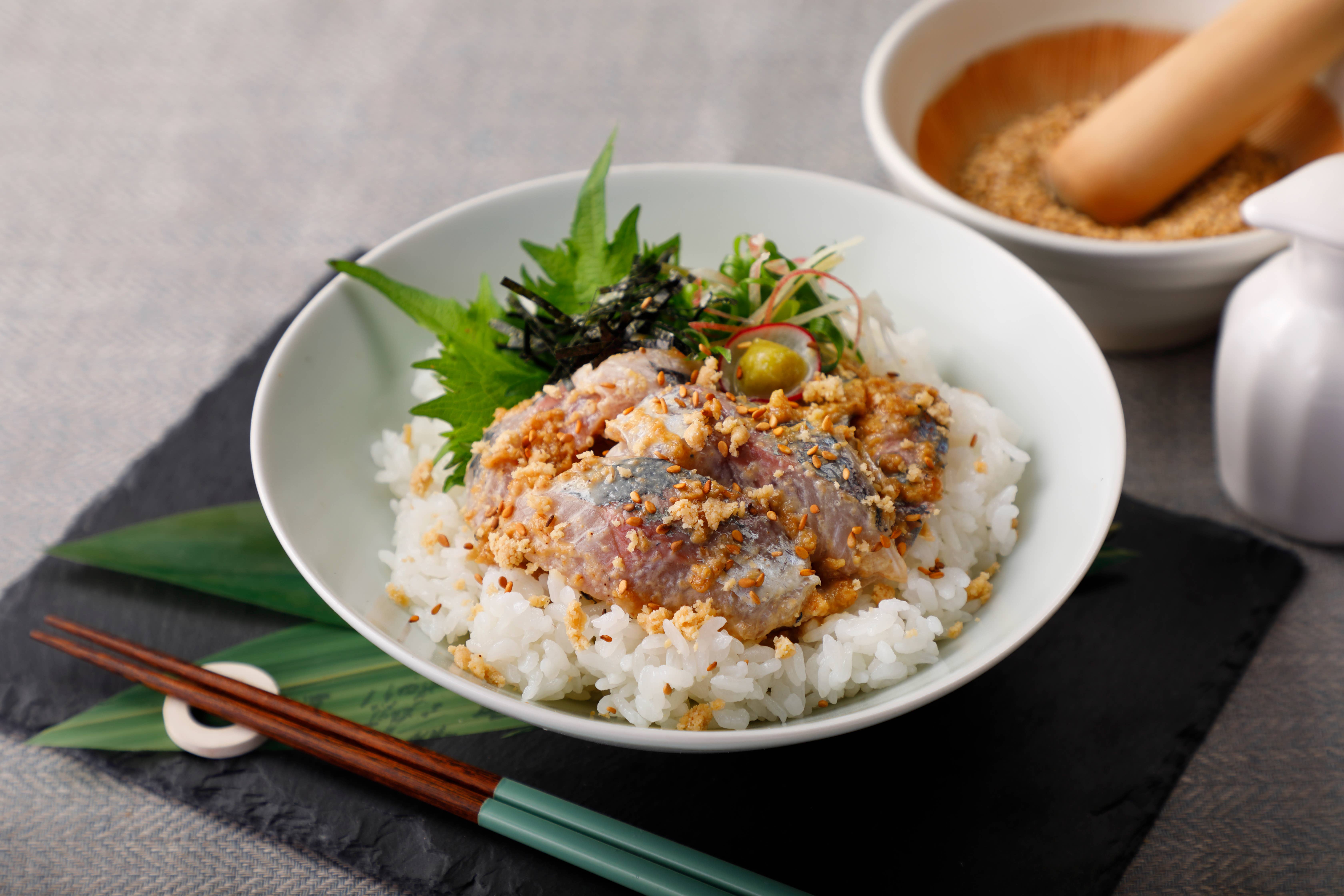 LEONIS SHIRTS & FAVORITES – wholesale Dried spice – 100% Roasted White Sesame - Japan Quality
60g (2.1oz)2