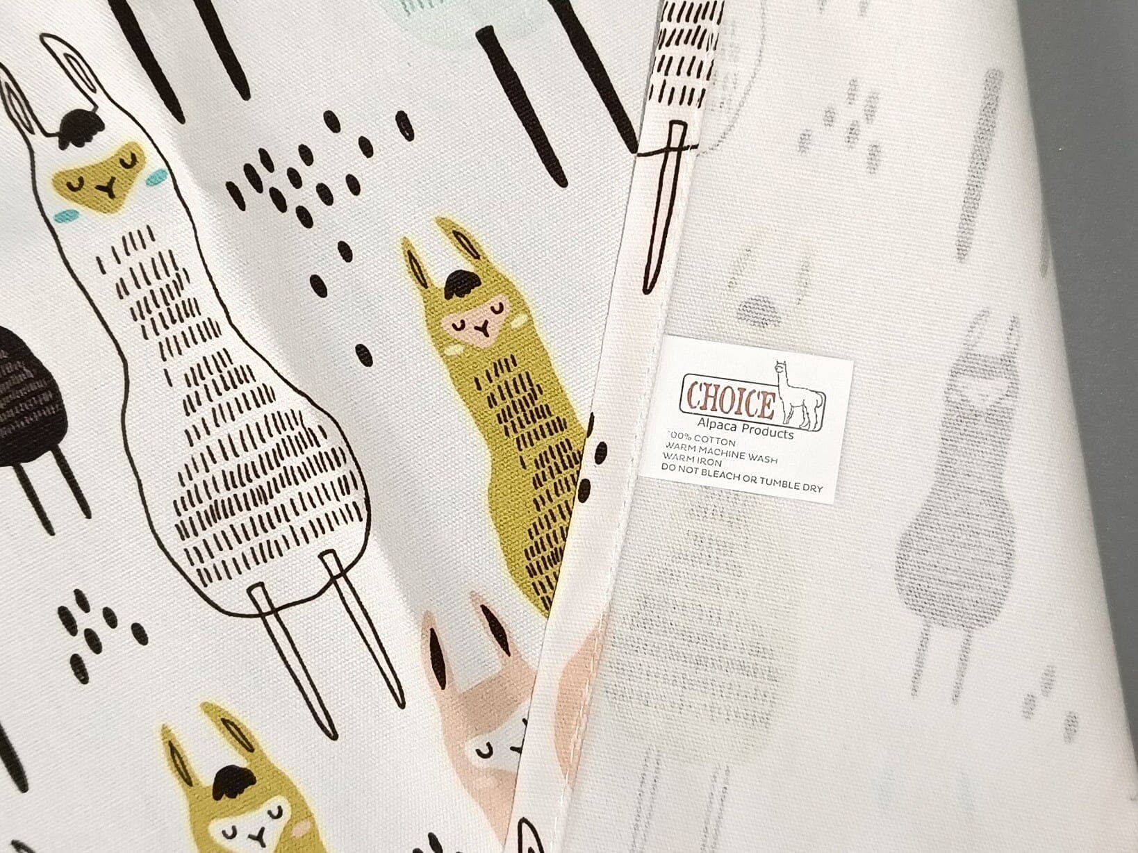 Choice Alpaca Products - Wholesale Oven Mitt/Pot Holder - Alpaca Kitchen Apron, Tea Towel, Oven Mitt + Pot Holder, Grocery Tote Bag2