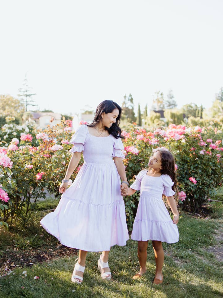 Abito midi in jacquard da donna Nicolette per la vendita all'ingrosso da parte di Peony Alley