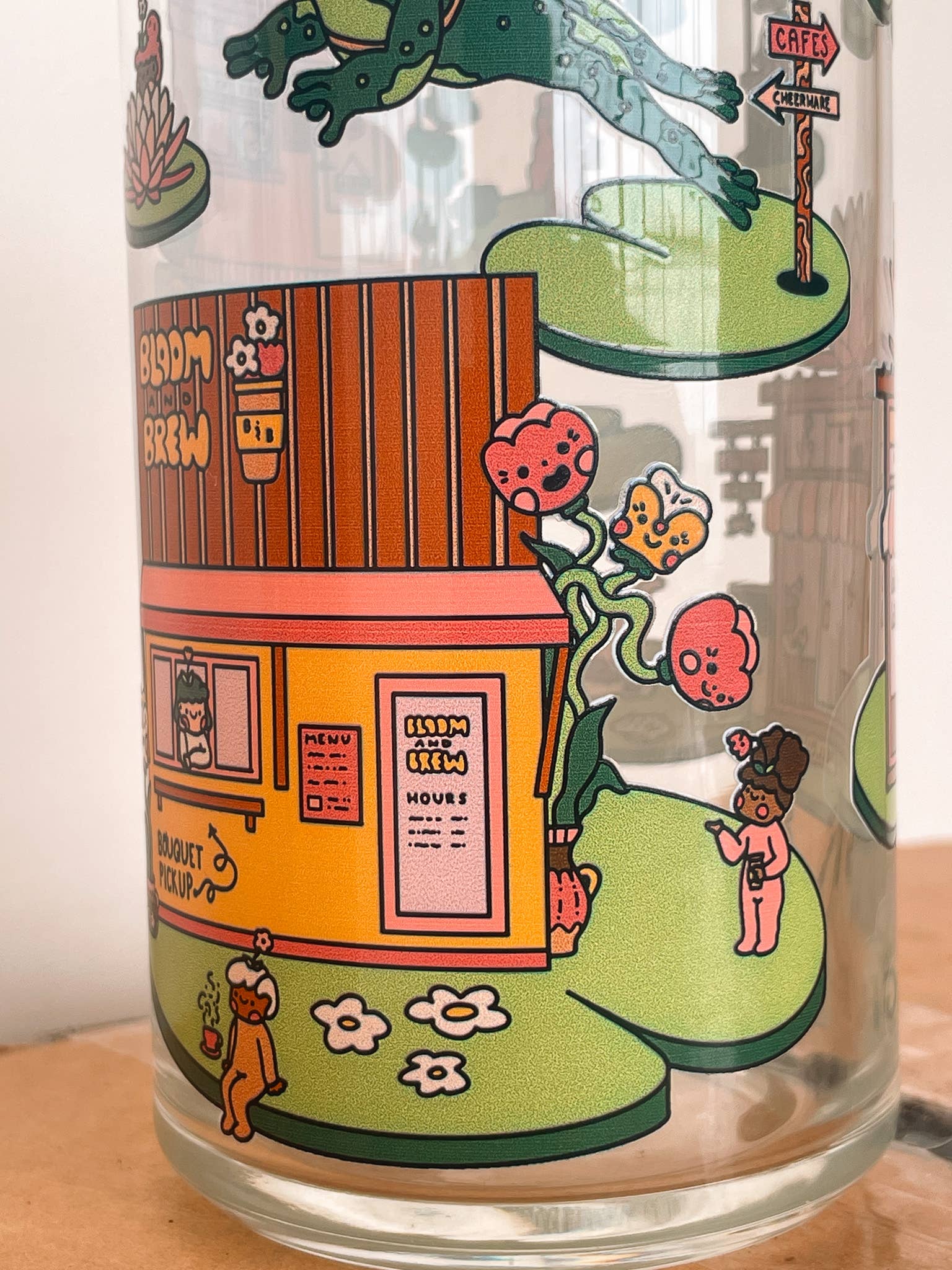 Cheerware - Wholesale Drinking Glass/Cup - Cafe Hopper 20oz Can Glass | frogs, coffee & lily pads4