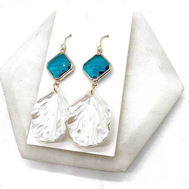 Baubles by B - Wholesale Dangle Earrings - Ocean Blue Shell Statement Earrings Seashell Beach5