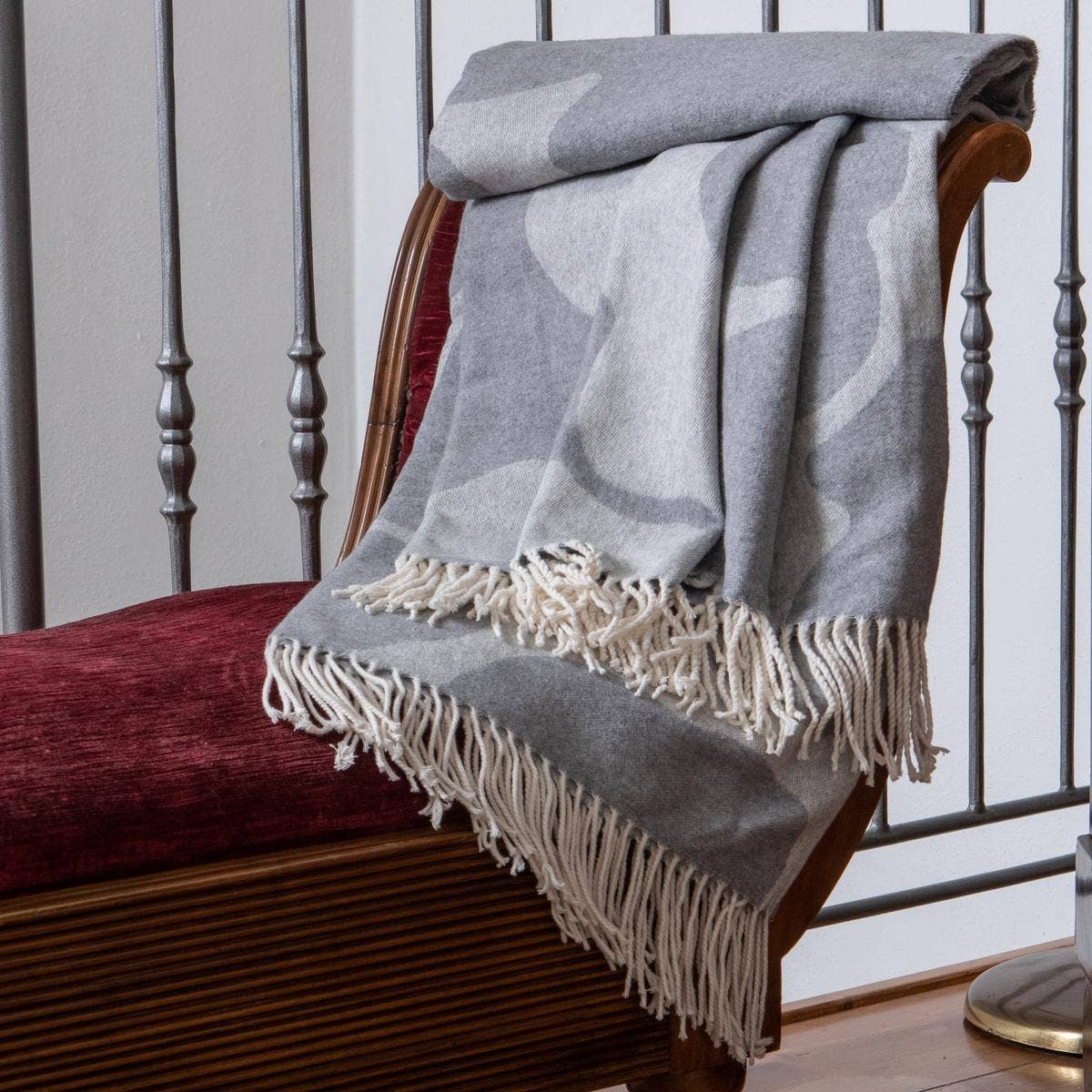 SOFIA TOSCANO - Wholesale Throw blanket - Super Soft Babele Flower - Cotton Plaid13