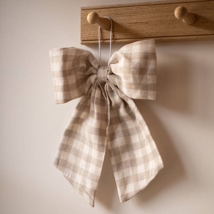 Hudson Home - Wholesale Decorative Tabletop Object - Cream and Beige Gingham Hanging Bow1