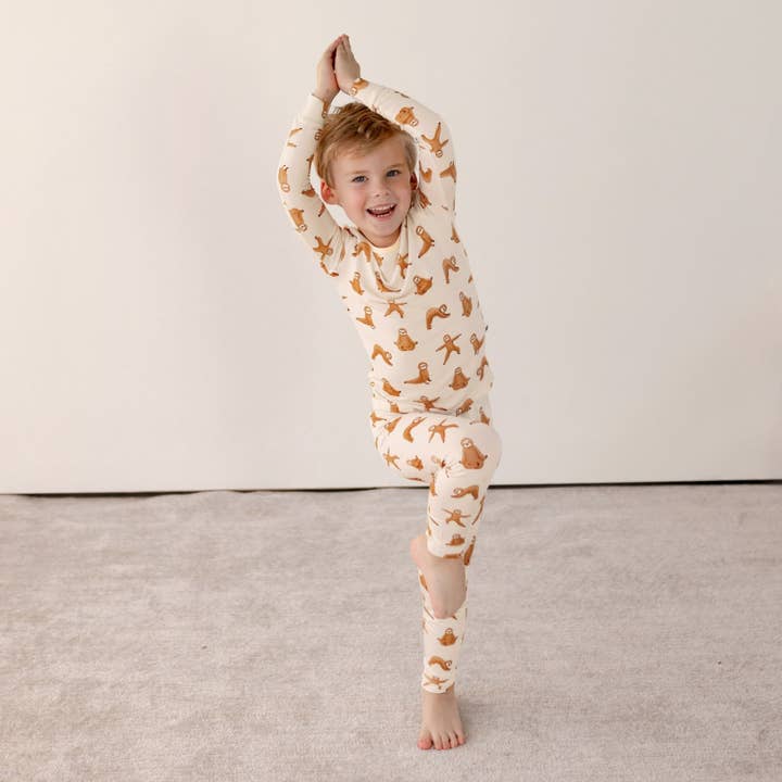 Free Birdees - Wholesale Sleepwear Set - Kids - Shaggy Yoga Sloth Long Sleeve Pajama Set (2T-12Y)