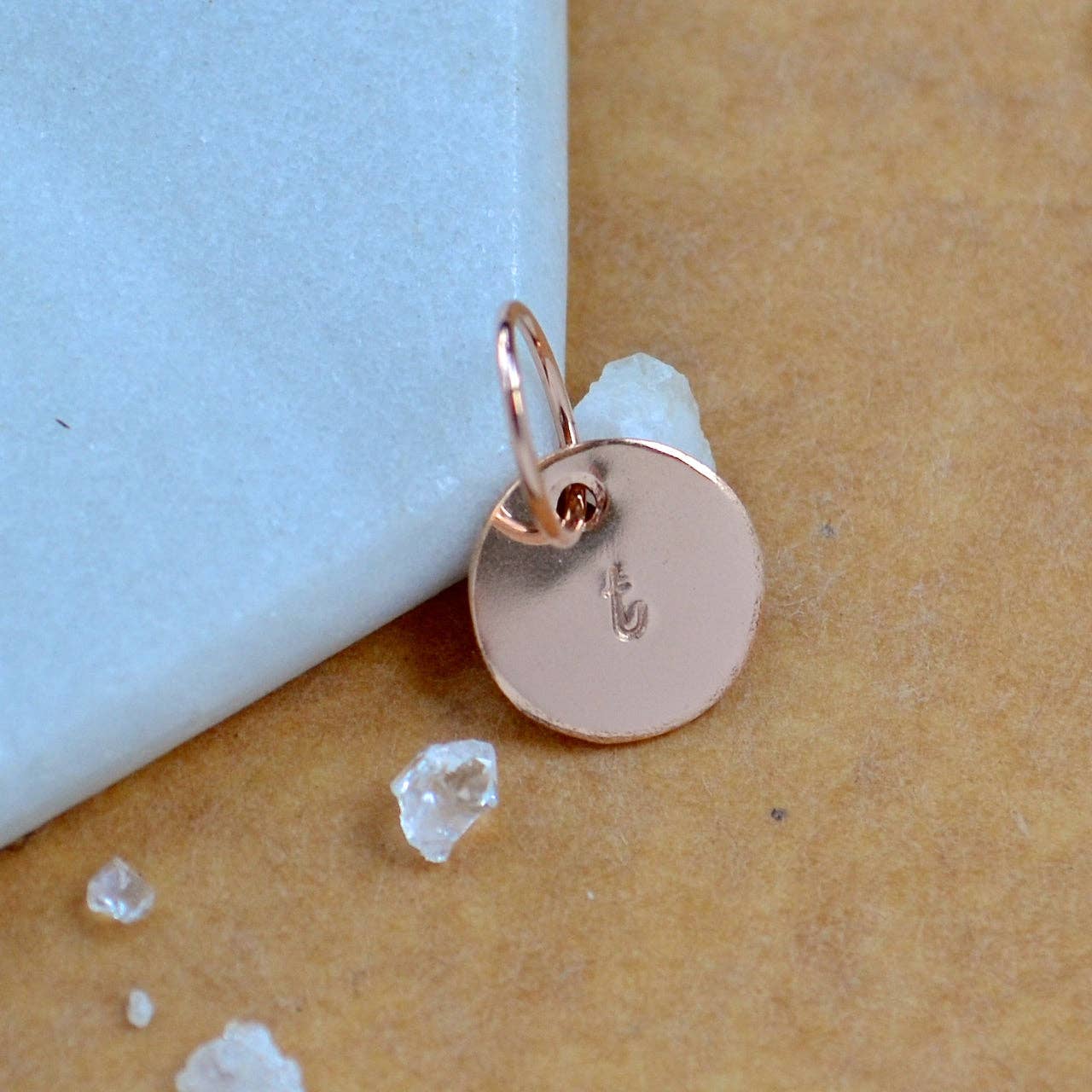 Foamy Wader - Venta al por mayor Abalorios/colgantes individuales - Set de abalorios con letra cursiva en minúscula, con letra cursiva, triple metal66