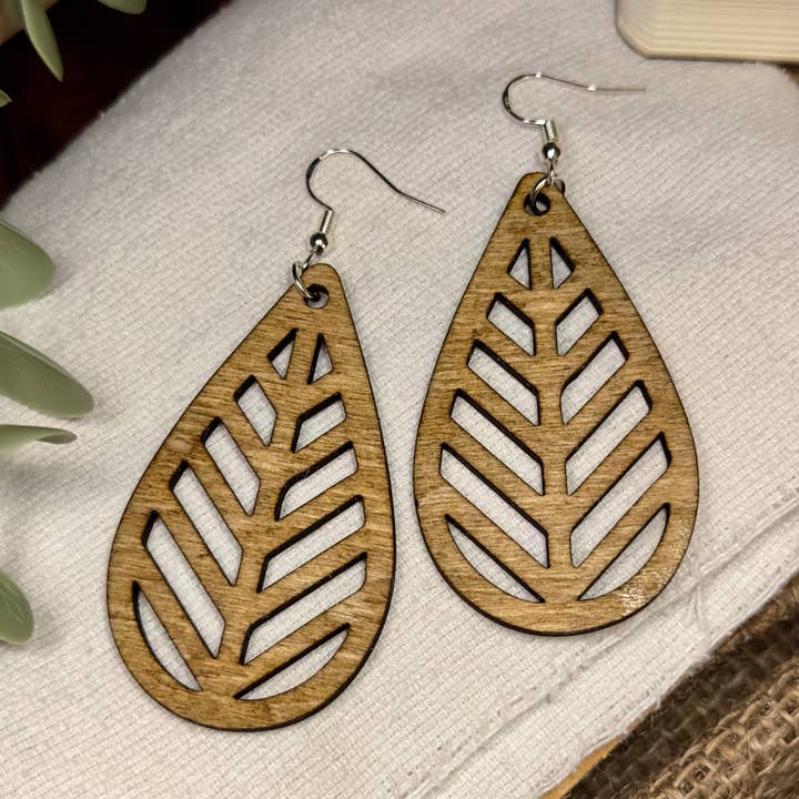 Feuille d'orme pour la vente par Algoma Handcrafted