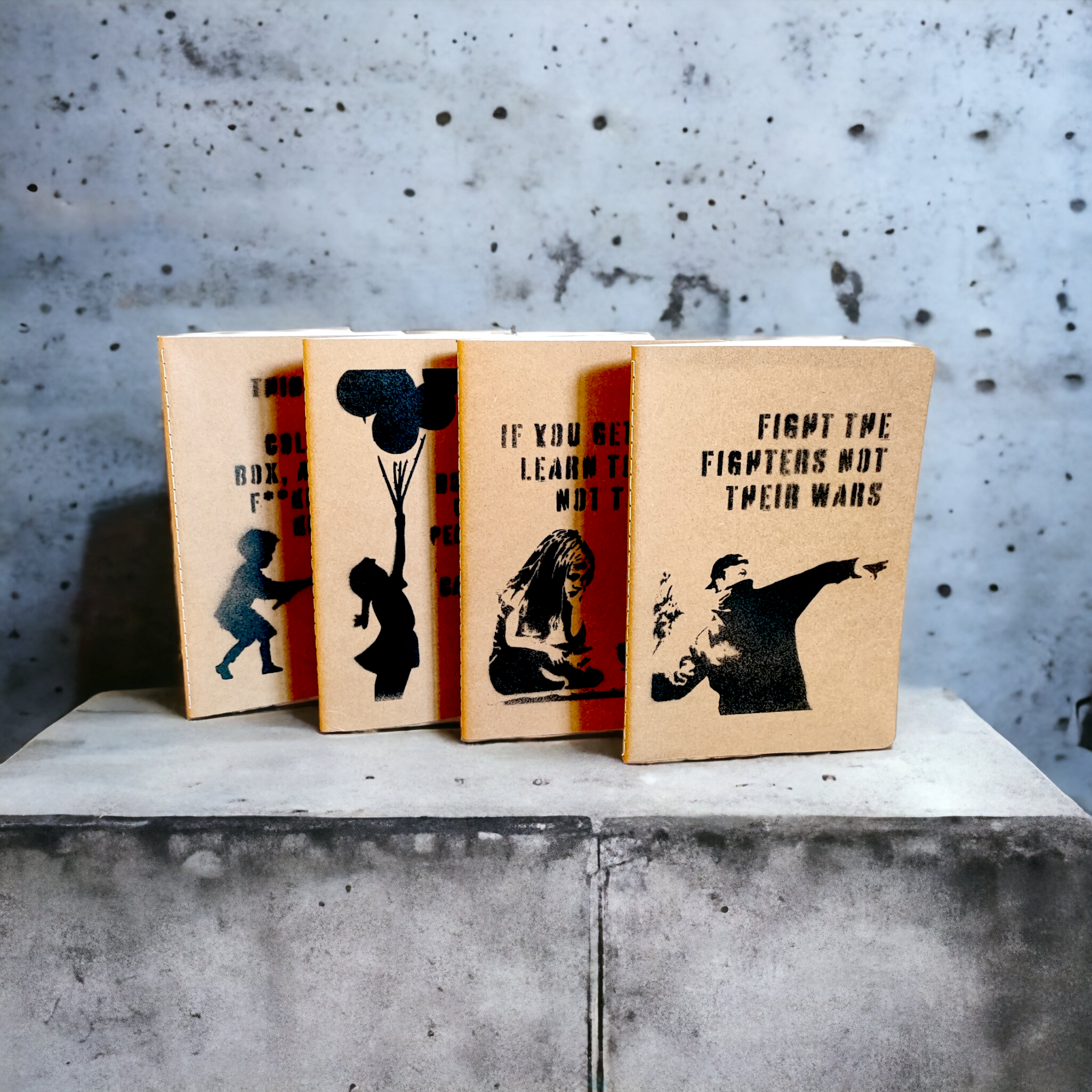 URBAN.ITY SRL – Engroshandel Dagbog – Banksy A5 street journal med stencil - Learn to rest4