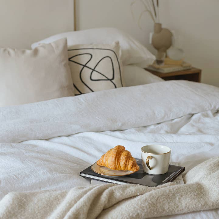 Linen Spells - Wholesale Bedding Set - Linen Bedding Set In White (1 DC+2 Pillowcases)2