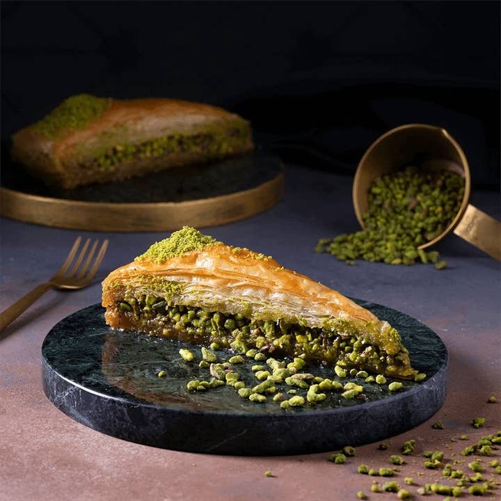 Aladdin - Wholesale Cookie - Karakoy Gulluoglu | Turkish Royal Baklava with Pistachio