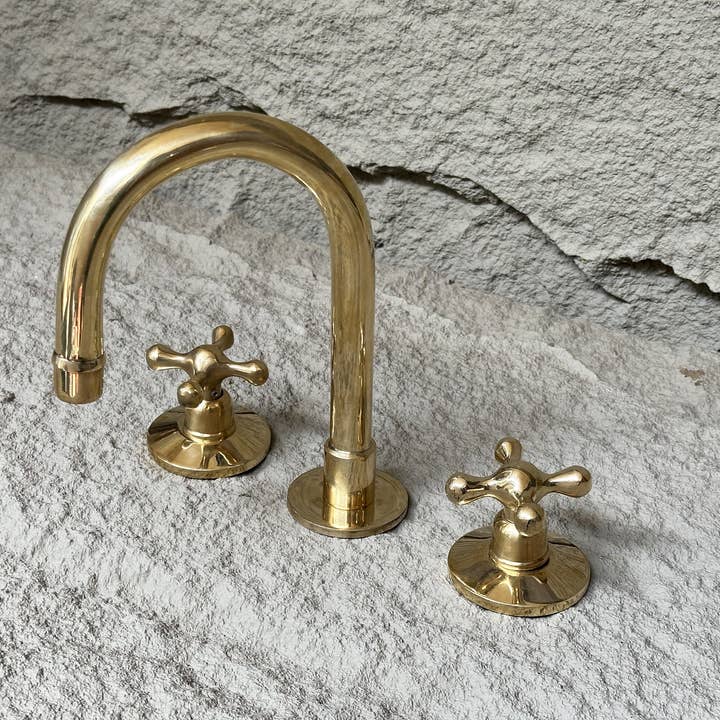 SaharaKesh - Wholesale Bathroom Sign - Unlacquered Brass Widespread Bathroom Faucet With Cross Hand