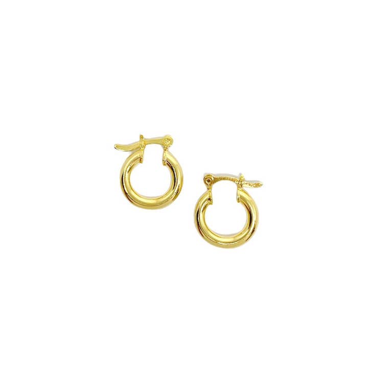 GoldFi - Wholesale Hoop Earrings - Very Light 18k Gold Filled Medium Thick Selena Hoop Earrings7