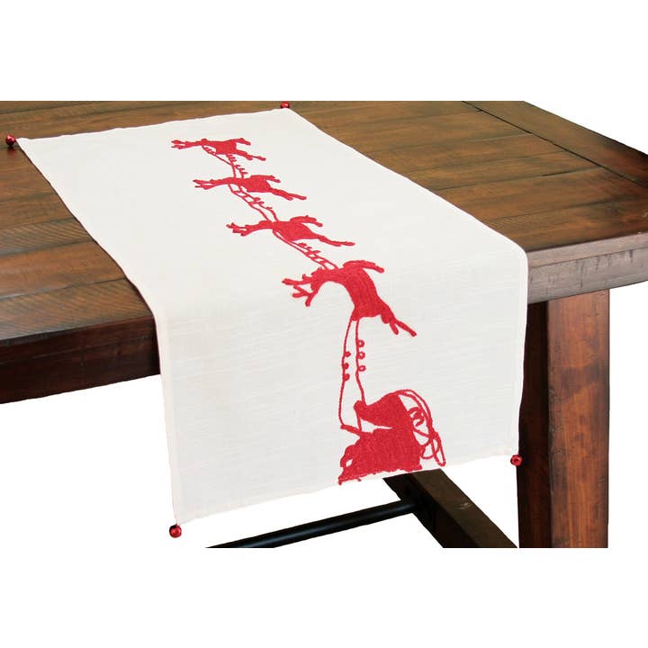 Xia Home Fashions & Manor Luxe - Wholesale Tafelloper - Santa's Sleigh Crewel borduurwerk kerst tafelloper