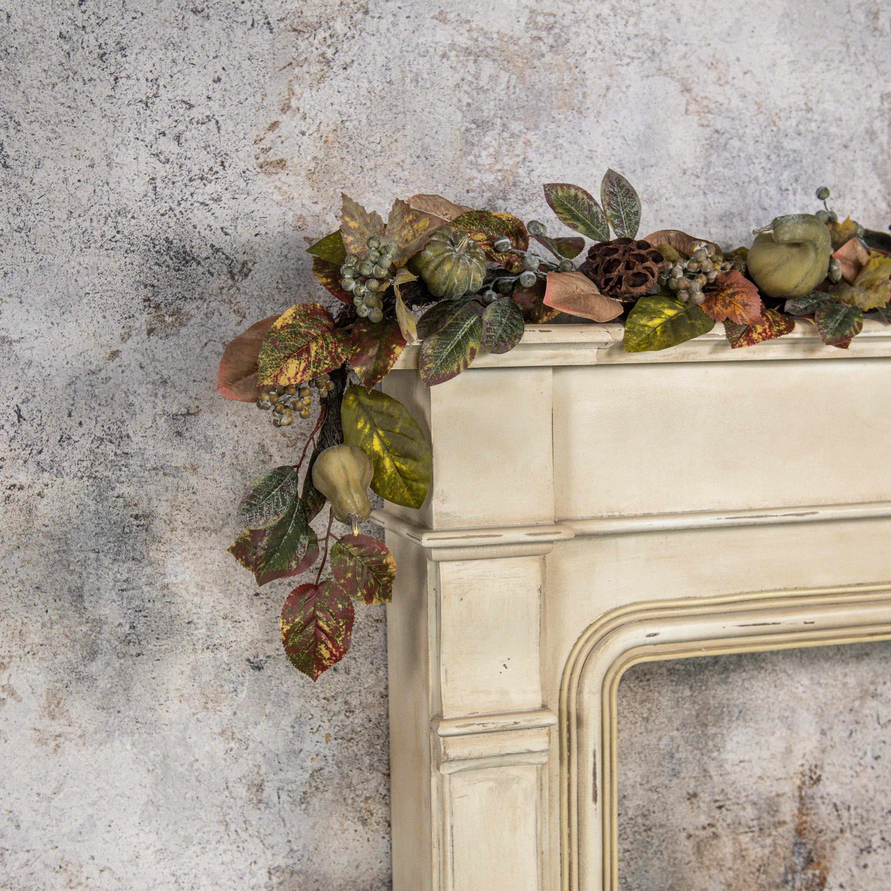 Ragon House - Wholesale Bunting/Garland - 6' GREEN BERRY, GOURD & LOTUS POD GARLAND0