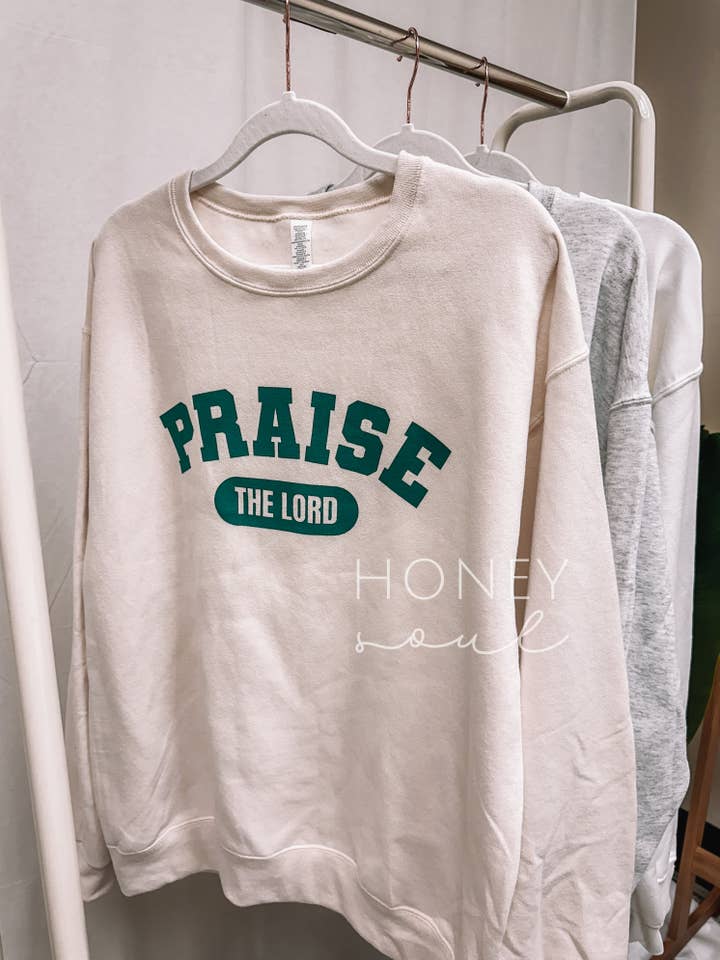 Honey Soul LLC - Wholesale Graphic Sweatshirt - Women's - Praise The Lord Graphic Screen Print Sweatshirt5