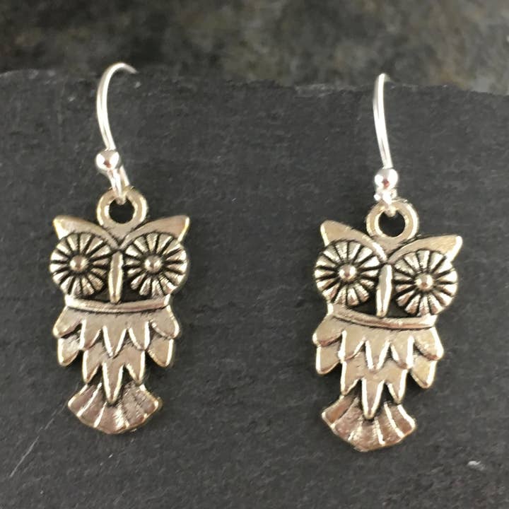 Antik-Silber-Eulen-Ohrringe für den Großhandel von Elizabeth Jewelry