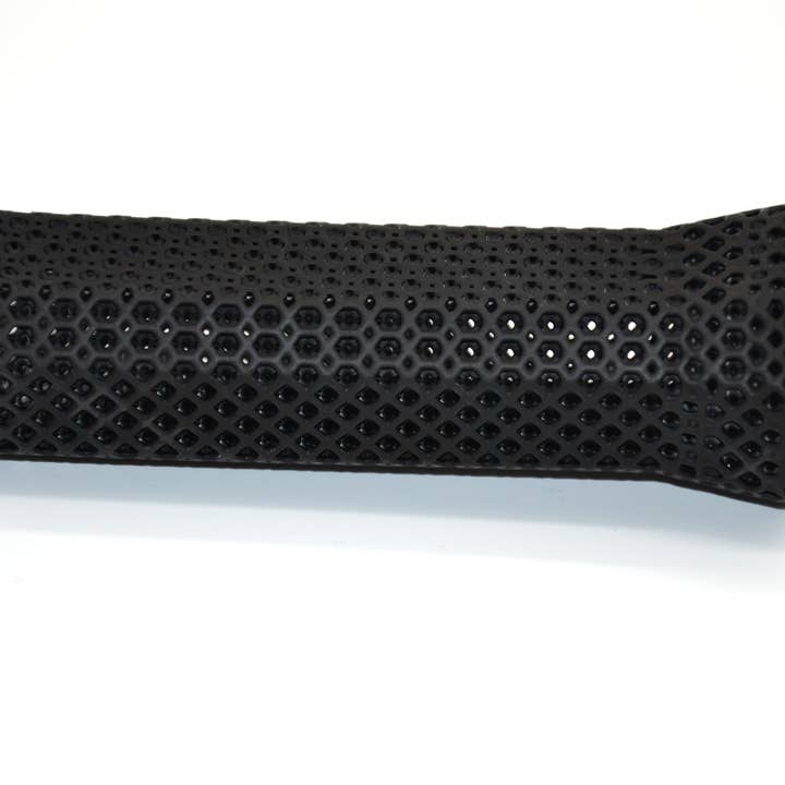 NETX SPORT & LIFESTYLE GEAR - Wholesale Sporting Accessories - NETX DRYFIT 3D Pickleball Paddle Grip1