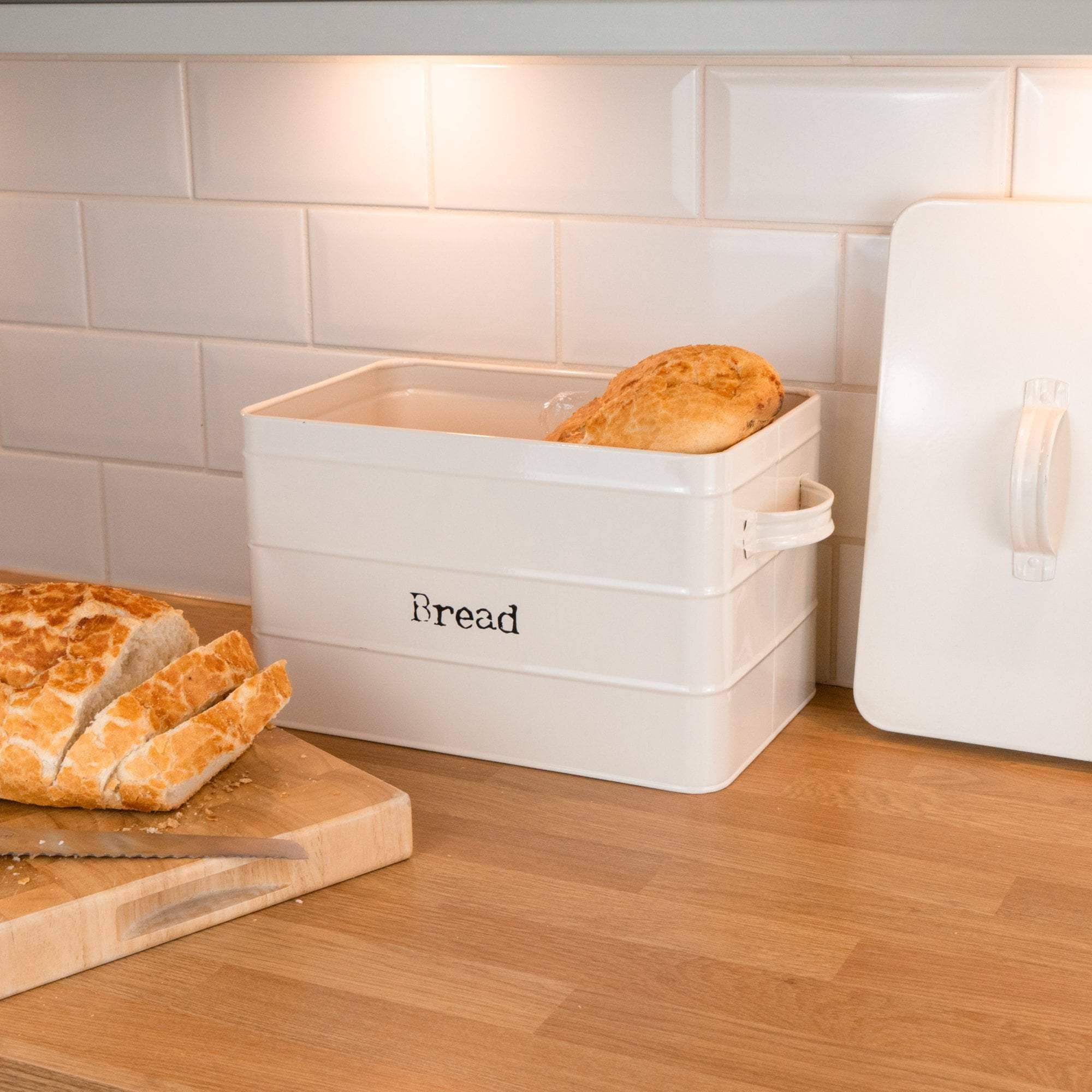 Rinkit Ltd – wholesale Bread box – Harbour Housewares Metal Kitchen Bread Bin - Cream1