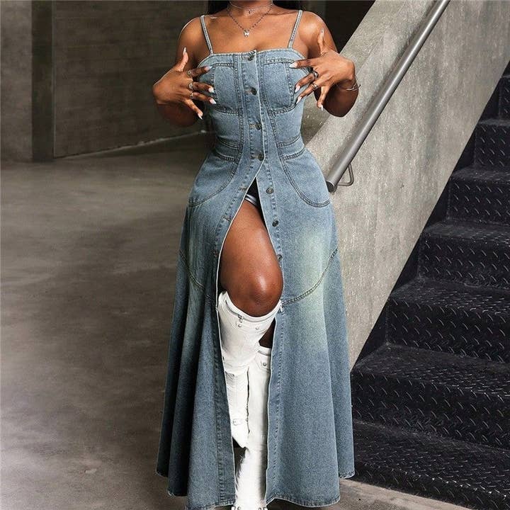 Robe longue en jean sans bretelles à bouton unique pour la vente par OceanusSwim