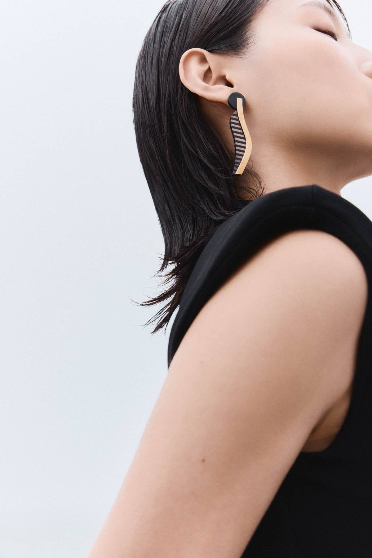 HELMUT PARIS - Wholesale Dangle Earrings - The Iso's2