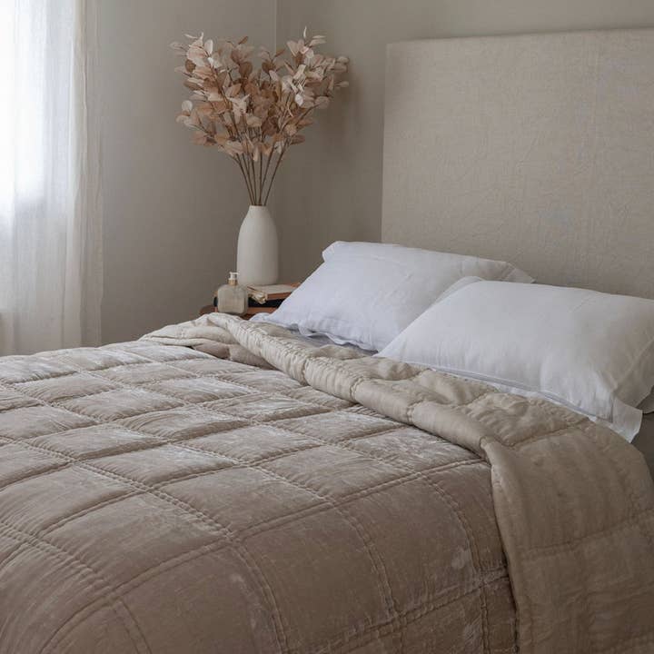 Bliss Pearl Silk Velvet Täcke för wholesale av Her Shed Home Linens