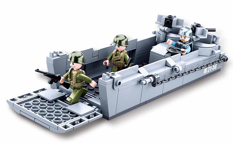 Texas Toy Distribution – wholesale Building set – Child – WW2 D-Day Higgins Landing Craft Building Brick Kit (182 pcs)3