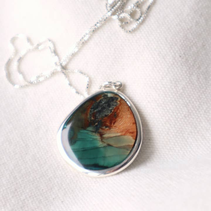 Encased 925 silver organic circle pendant for wholesale by Wild Blue Yonder